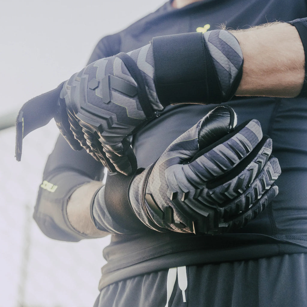 Storelli Electric GK Glove